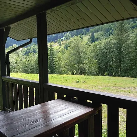 тишина гір над потоками Tatil Evi